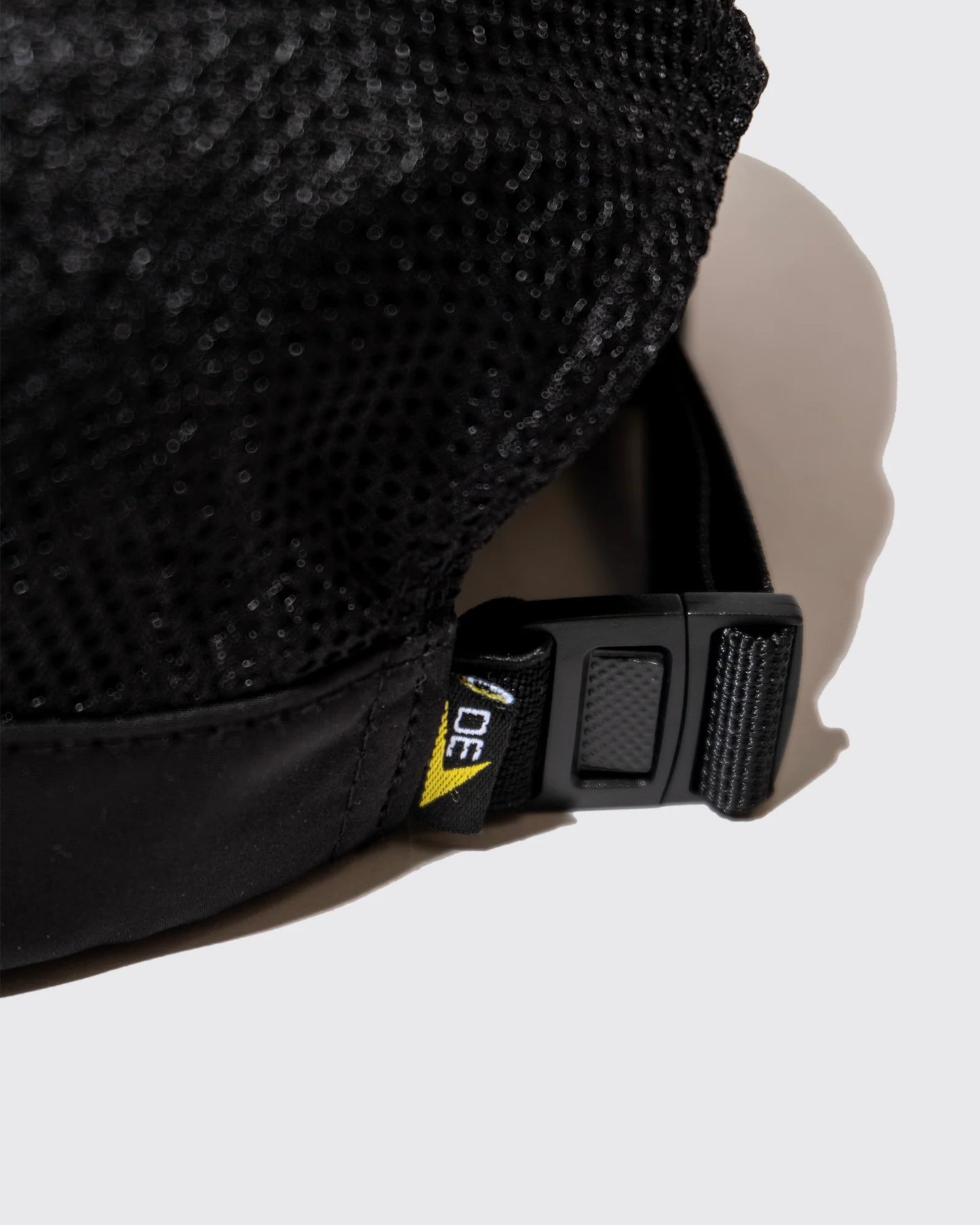 DEMARCOLAB - DETOUR ACT/5 CAP - BLACK