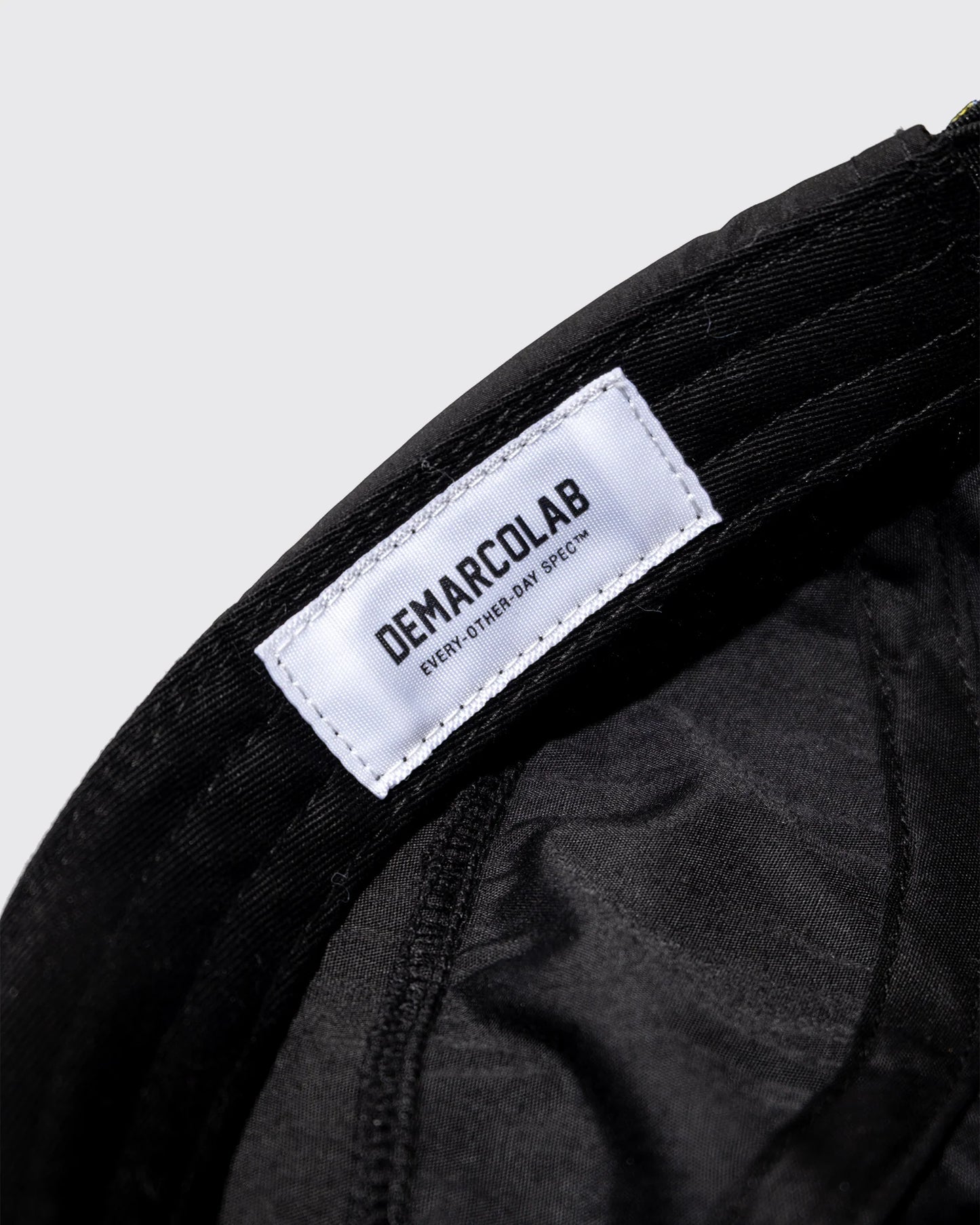 DEMARCOLAB - DETOUR ACT/5 CAP - BLACK
