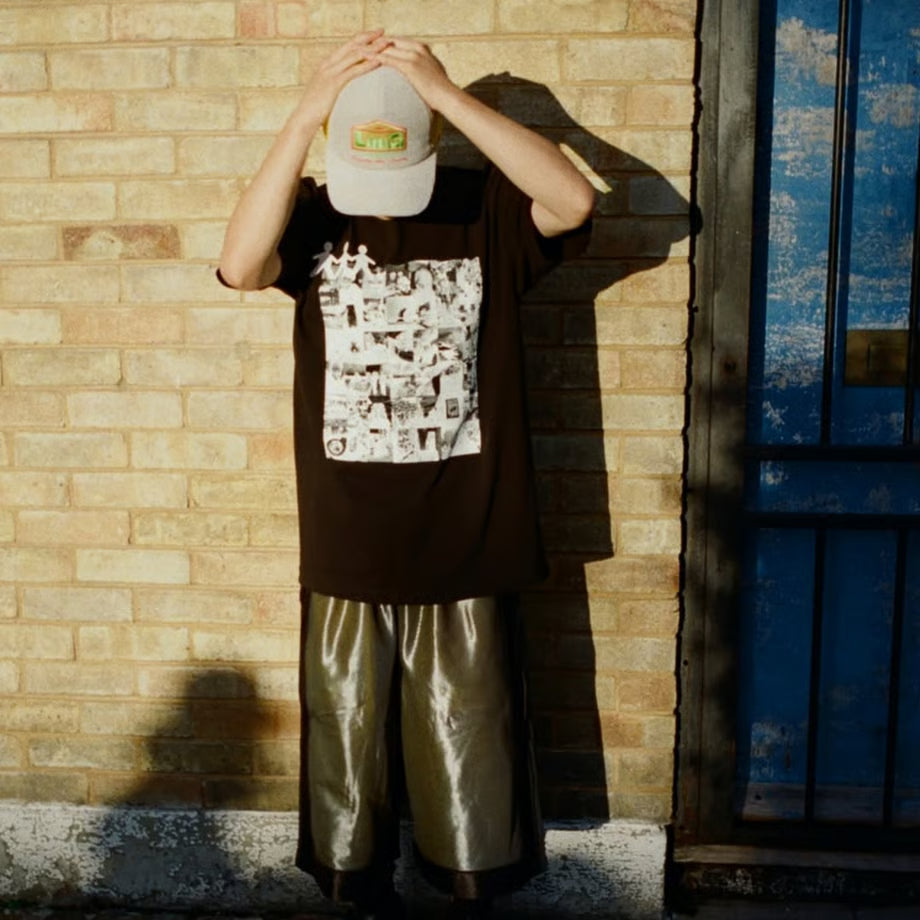 LAUG - TOMODACHI TEE - BLACK