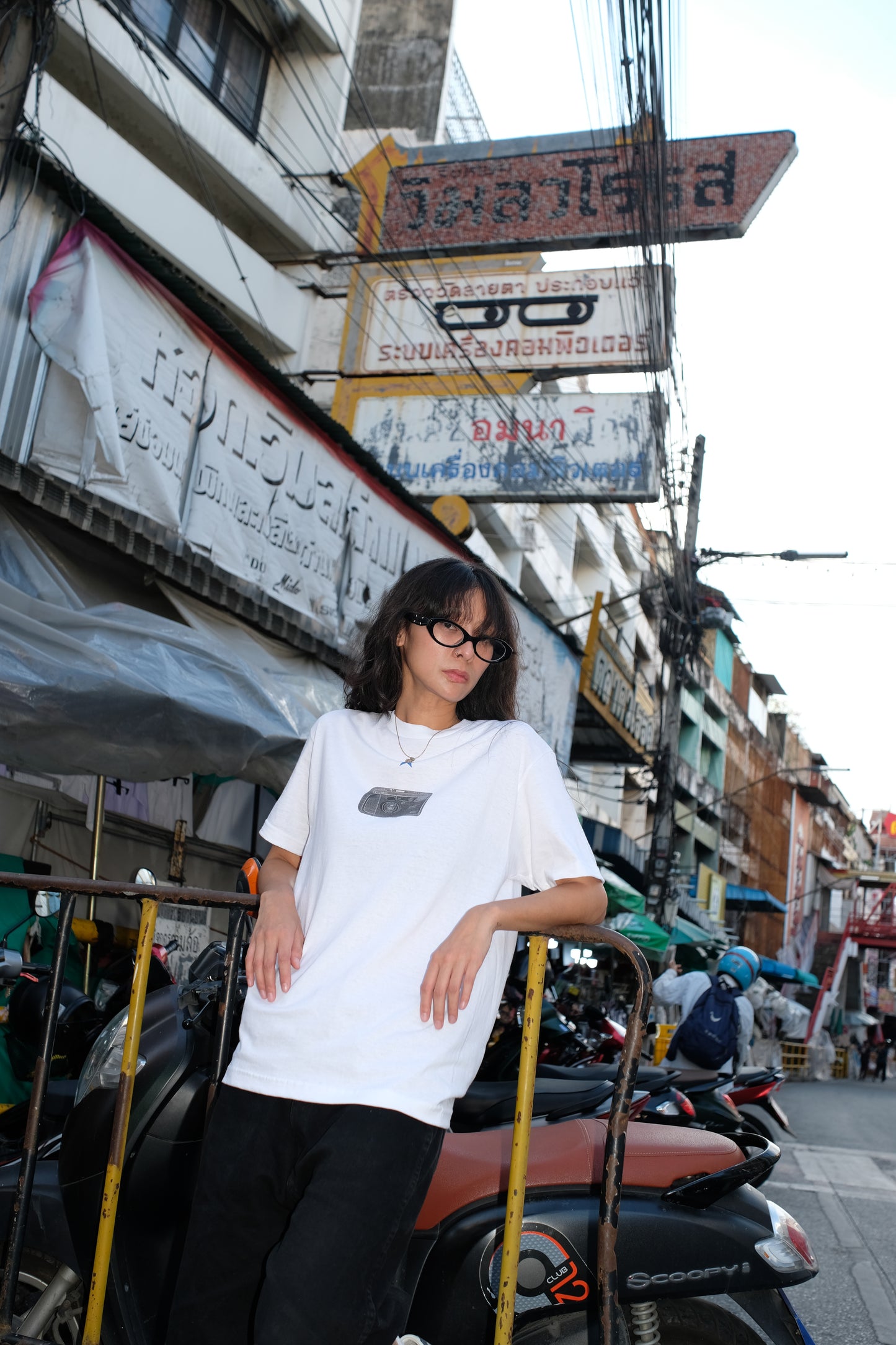 PAPER AND INK COTTIN CLUB – TEENS CAMERA TEE