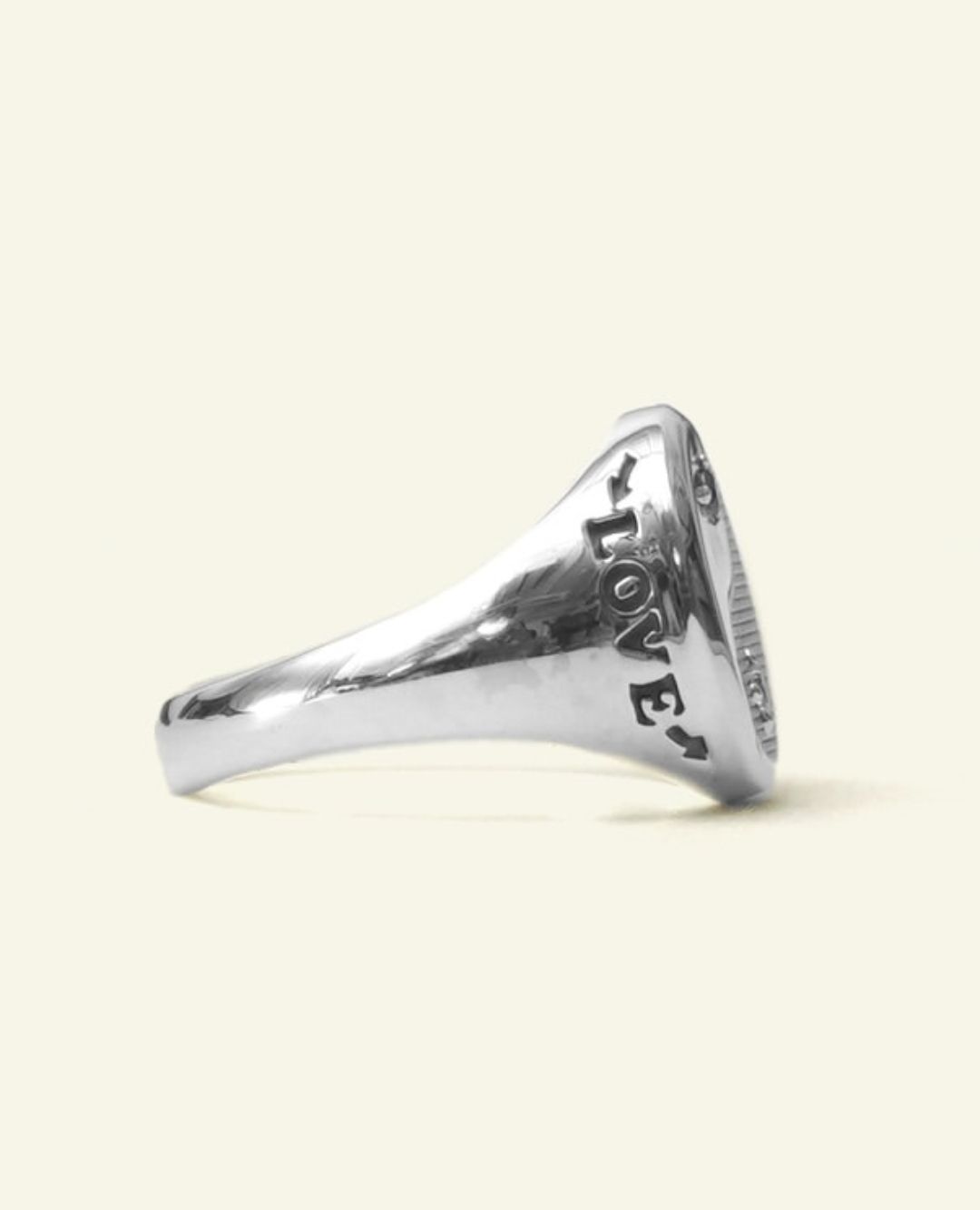 IN PUT OUT - YIN-YANG RING