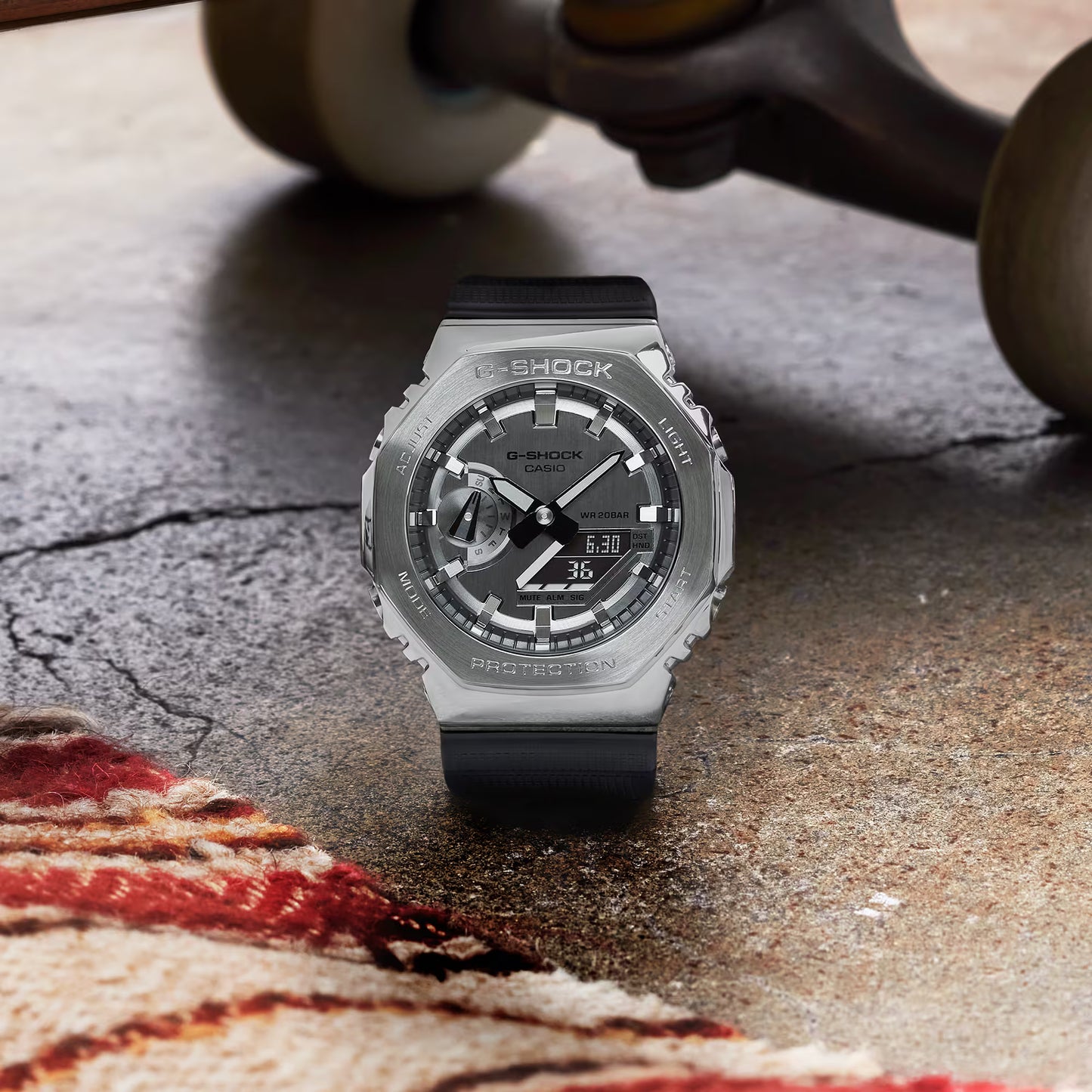 CASIO G SHOCK - GM-2100-1ADR