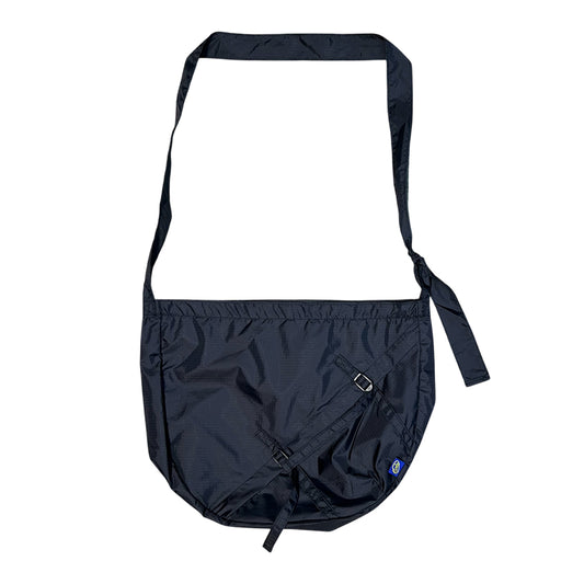 LW - NEWSPAPERBAG 0.2 - BLACK