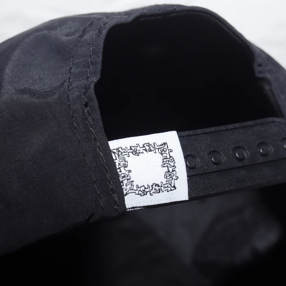 SLINKY - YANKEES BOOTLEG HAT - BLACK