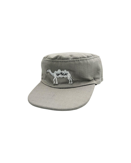 CAMEL HAT POCKET KEYCHAIN - GREY