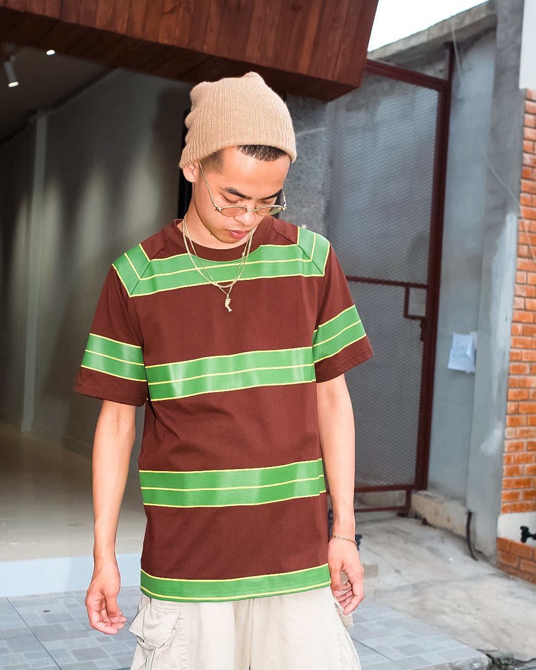 DEN - SERVICE 94 TEE - BROWN/GREEN