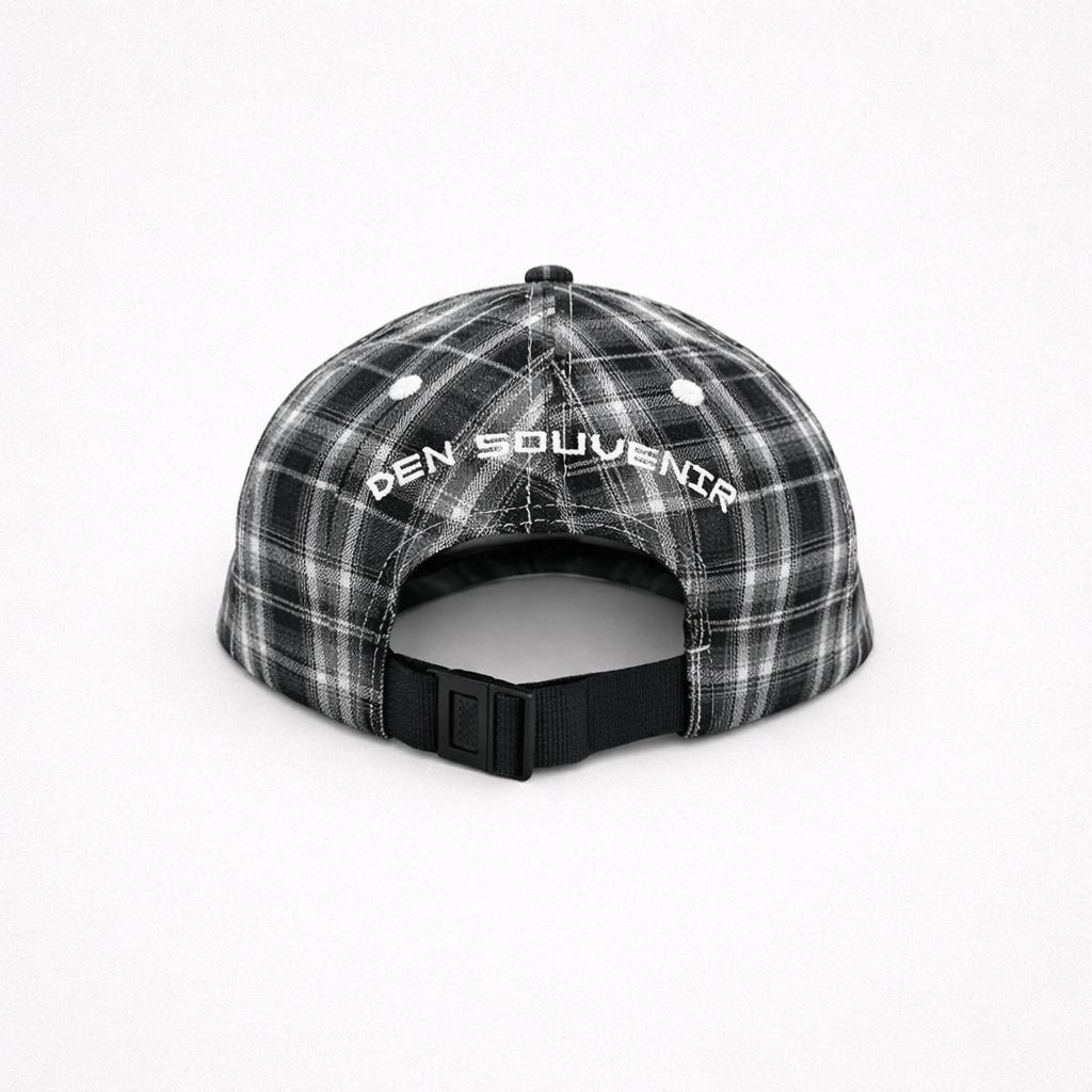 DEN - GOLDEN TRIANGEL - BLACK PLAID CAP