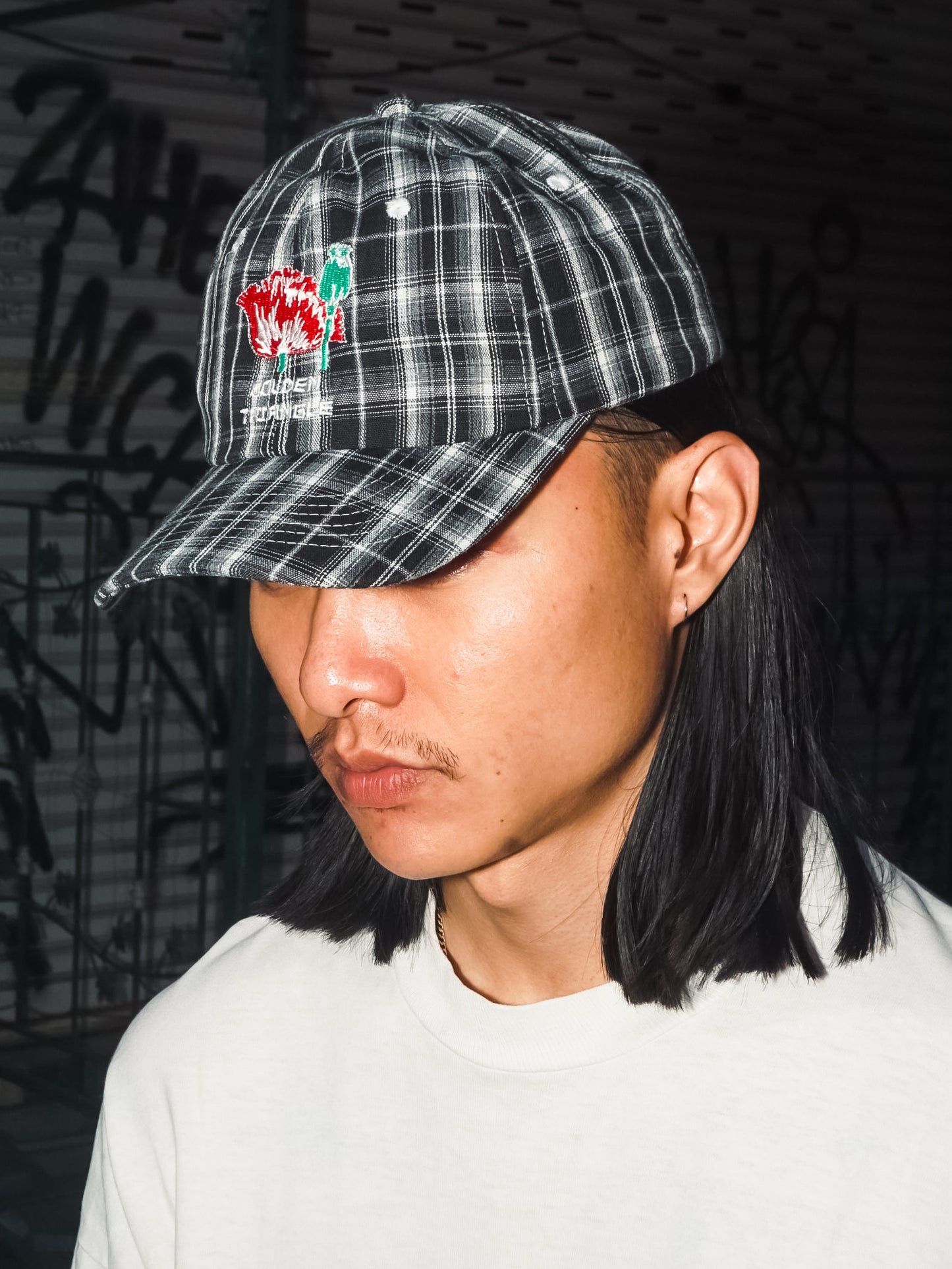 DEN - GOLDEN TRIANGEL - BLACK PLAID CAP
